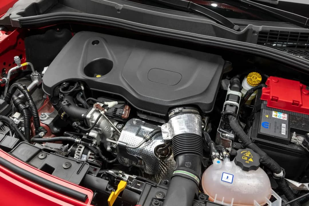 Co daje wymiana oleju? Kluczowe korzyści dla silnika i portfela