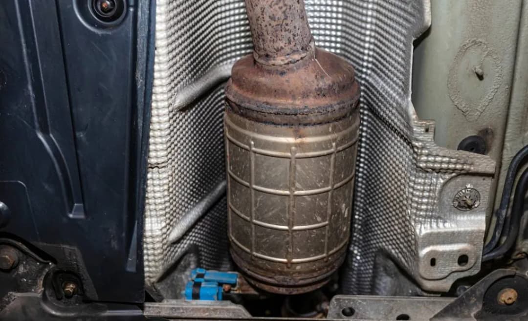 Objawy zapchanego DPF w Ford S-Max - jak uniknąć kosztownych napraw